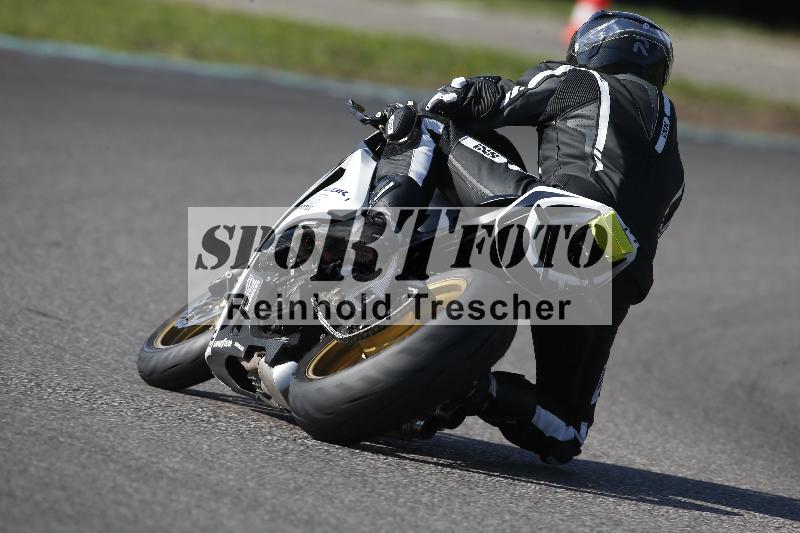 /Archiv-2023/75 29.09.2023 Speer Racing ADR/Gruppe gelb/backside